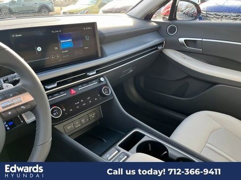 New 2024 Hyundai Sonata SEL w/ Convenience Package image 14