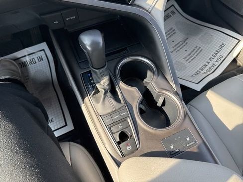 Used 2023 Toyota Camry SE w/ Cold Weather Package image 22