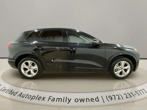 Used 2025 Audi Q6 e-tron Premium w/ Convenience Package RWD image 6