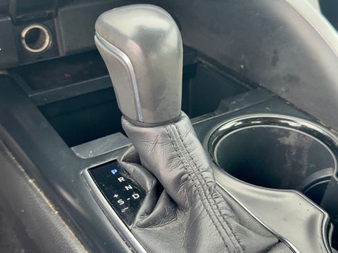 Used 2018 Toyota Camry SE FWD image 20