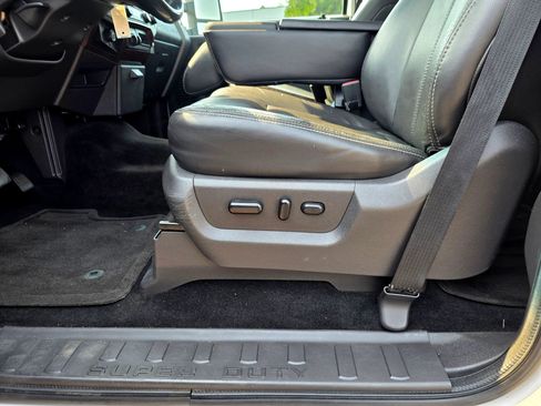 Used 2012 Ford F350 Lariat AWD/4WD image 37