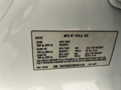 Used 2022 Tesla Model Y Long Range AWD/4WD image 33