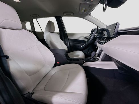 Used 2023 Toyota Corolla Cross L FWD image 27