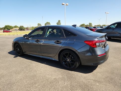 Used 2022 Honda Civic Sport image 4