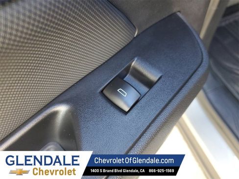 New 2026 Chevrolet Equinox EV LT w/ LPO, Blackout Package image 17