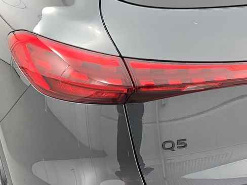 New 2025 Audi Q5 Premium Plus image 32