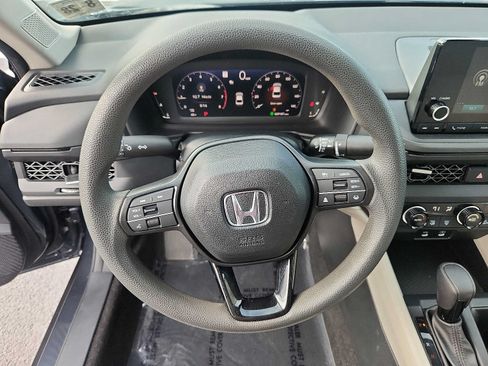 Used 2023 Honda Accord EX image 19