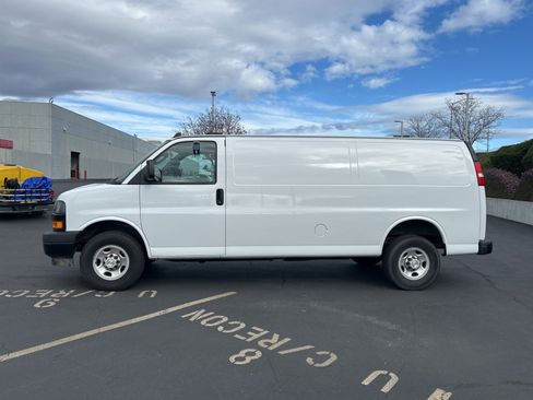 Used 2023 Chevrolet Express 2500 Extended w/ Driver Convenience Package image 3