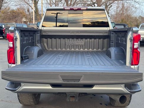 Used 2024 Chevrolet Silverado 3500 High Country w/ High Country Premium Package image 45
