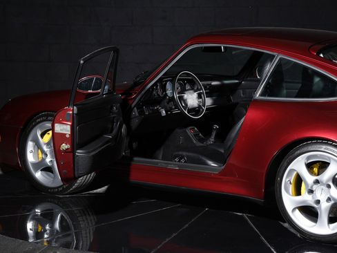 Used 1996 Porsche 911 Turbo RWD image 22