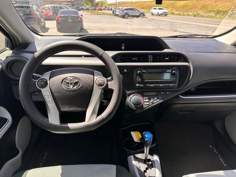 Used 2014 Toyota Prius C Two FWD image 7