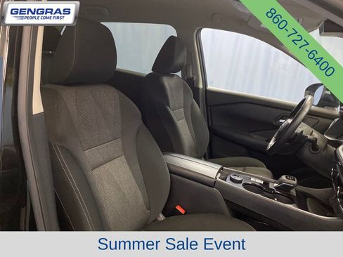 Used 2025 Nissan Rogue SV AWD/4WD image 41
