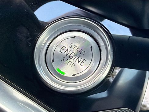 Used 2022 Chevrolet Corvette Stingray Preferred Conv w/ Z51 Performance Package image 33