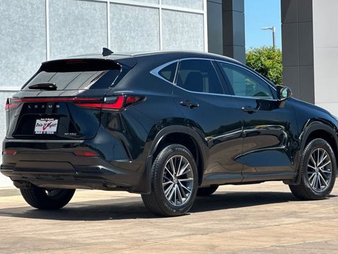 Used 2024 Lexus NX 250 FWD image 4