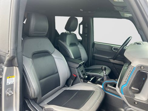 Used 2021 Ford Bronco Black Diamond AWD/4WD image 19
