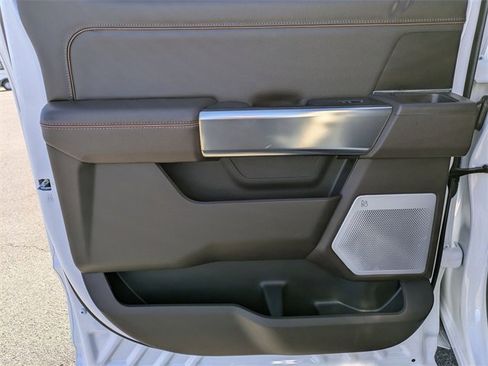 New 2026 Ford F350 King Ranch w/ Chrome Package image 32