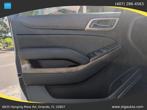 Used 2017 GMC Yukon XL Denali w/ Open Road Package AWD/4WD image 11