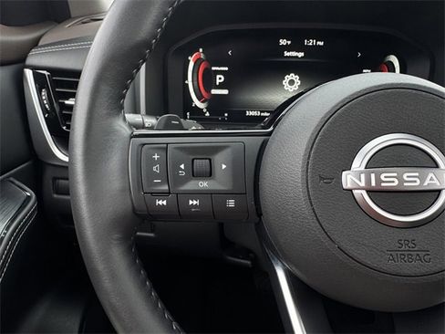 Used 2022 Nissan Rogue Platinum w/ Head-Up Display Package image 22