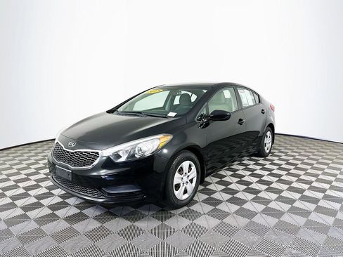 Used 2015 Kia Forte LX image 4
