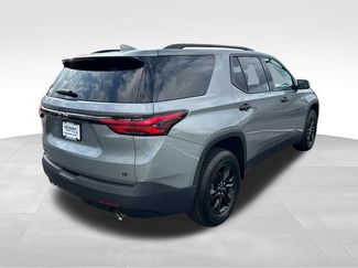 Used 2023 Chevrolet Traverse LT FWD video 5