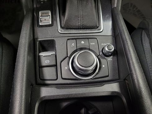 Used 2017 MAZDA MAZDA6 Sport image 15