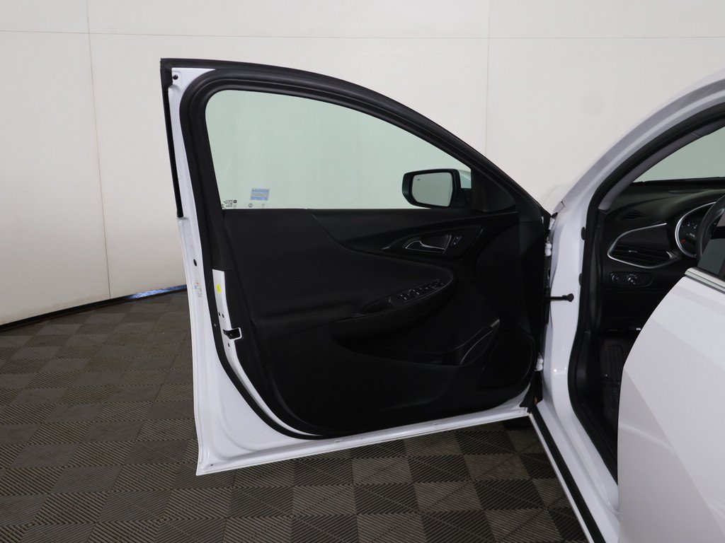 Used 2024 Chevrolet Malibu LS w/ Driver Confidence Package FWD image 16