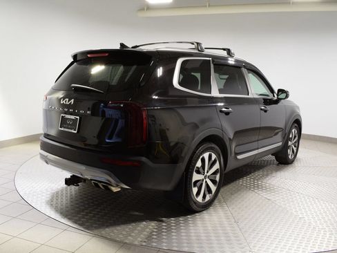 Used 2022 Kia Telluride S FWD image 5