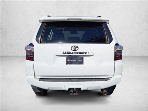 Used 2023 Toyota 4Runner SR5 Premium image 7