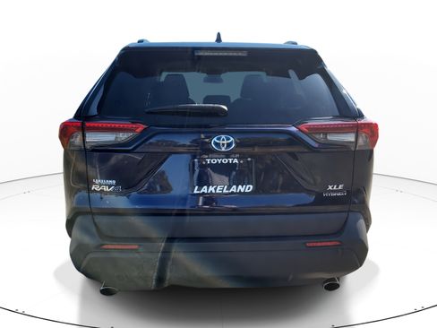 Used 2022 Toyota RAV4 XLE image 6