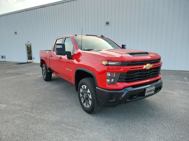 Used 2024 Chevrolet Silverado 2500 Custom w/ Custom Value Package AWD/4WD image 3