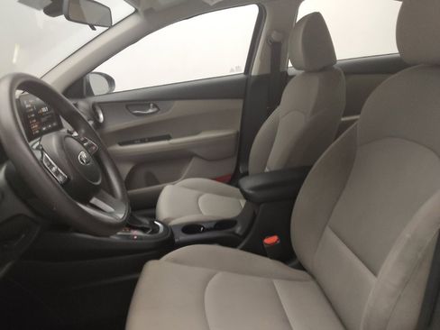 Used 2021 Kia Forte LXS FWD image 17