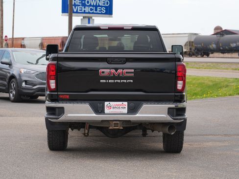 Used 2021 GMC Sierra 2500 4x4 Crew Cab w/ Convenience Package image 4