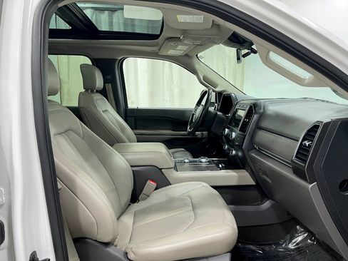 Used 2018 Ford Expedition Max Limited w/ Equipment Group 301A AWD/4WD image 33