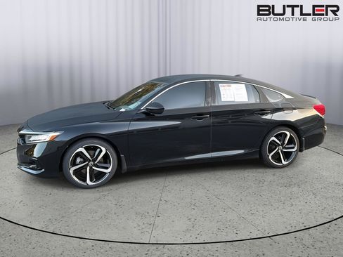 Used 2022 Honda Accord Sport image 3