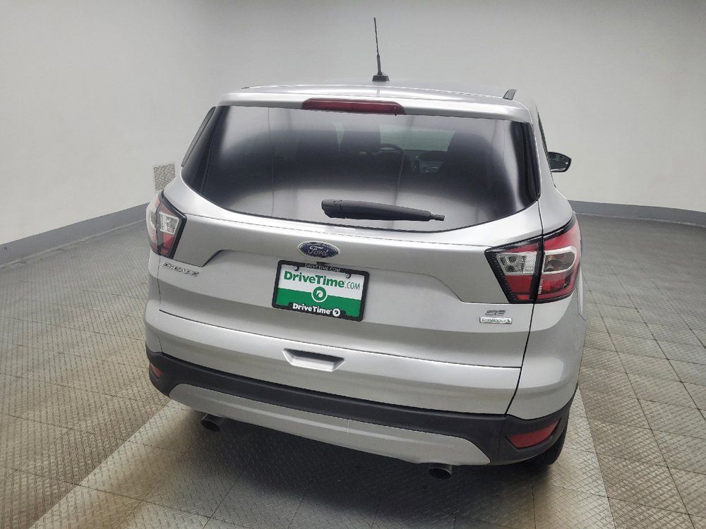 Used 2017 Ford Escape SE FWD image 7
