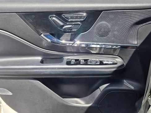 Used 2023 Lincoln Corsair FWD image 26