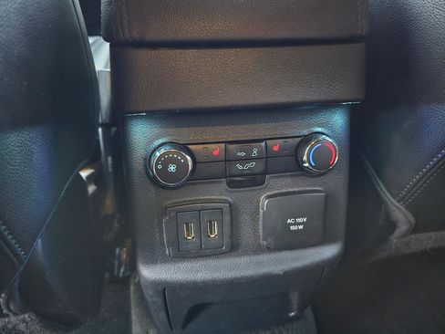 Used 2016 Ford Explorer Limited image 21