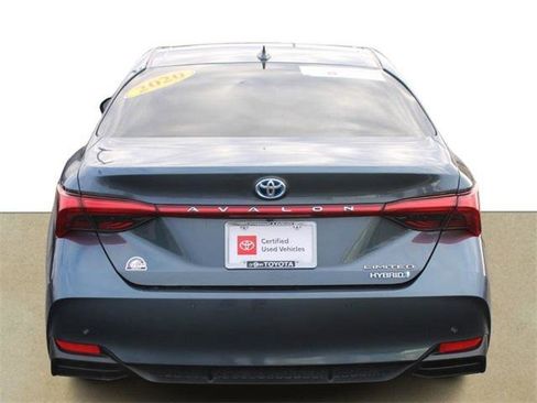 Certified 2020 Toyota Avalon Limited image 5