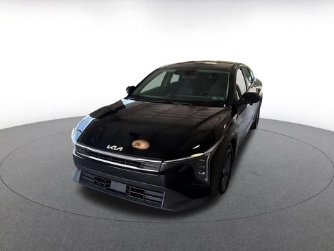 Used 2025 Kia K4 FWD image 6