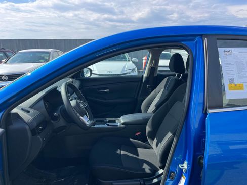 Used 2025 Nissan Sentra SV image 26