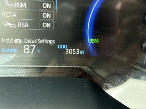 Used 2025 Toyota RAV4 XLE w/ Convenience Package AWD/4WD image 15