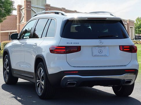 New 2026 Mercedes-Benz GLB 250 image 7
