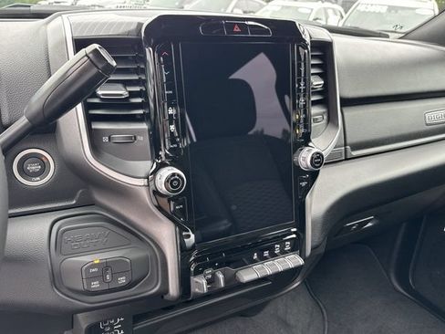 Certified 2026 RAM 2500 Big Horn AWD/4WD image 32