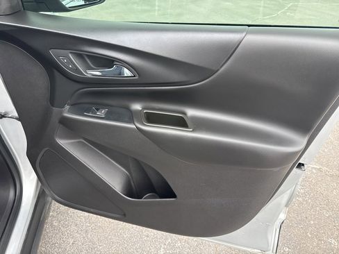 Used 2018 Chevrolet Equinox LT image 36