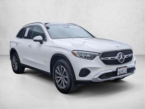 Used 2026 Mercedes-Benz GLC 300 4MATIC image 3