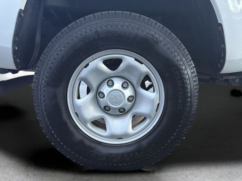Used 2022 Toyota Tacoma SR RWD image 13