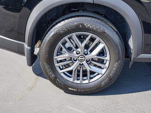 New 2026 Nissan Rogue S image 9