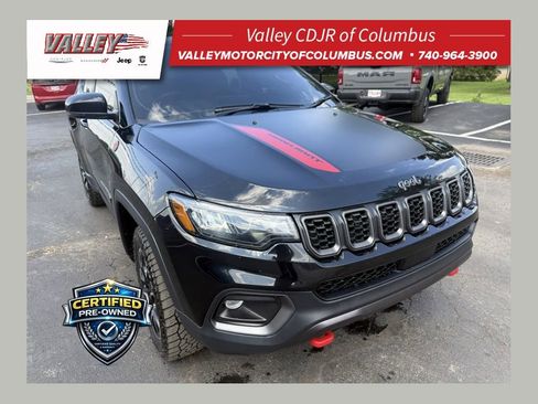 Certified 2024 Jeep Compass Trailhawk AWD/4WD image 1