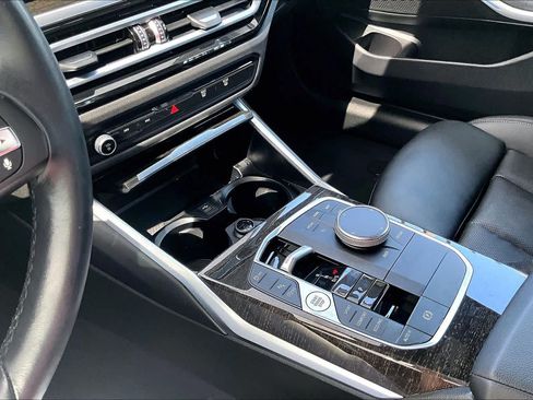 Used 2023 BMW 330i Sedan w/ Driving Assistance Package RWD image 17