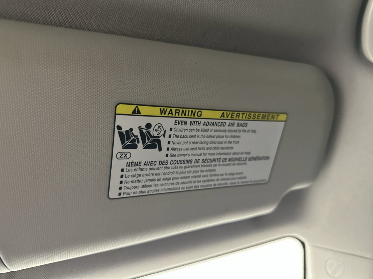 Used 2021 Toyota RAV4 XLE w/ Carpet Mat Package (TMS) FWD image 11